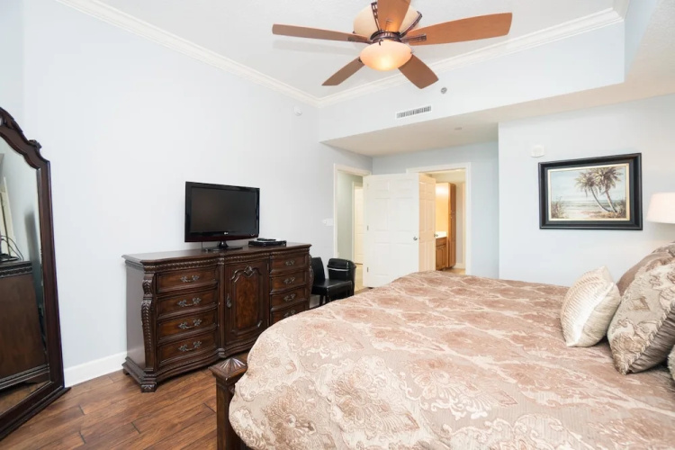 Phoenix West 505 Apartment 3
