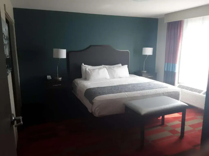 Super 8 Bismarck North