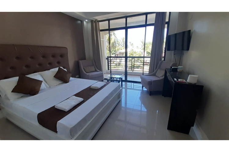 Adelaida Pensionne Hotel