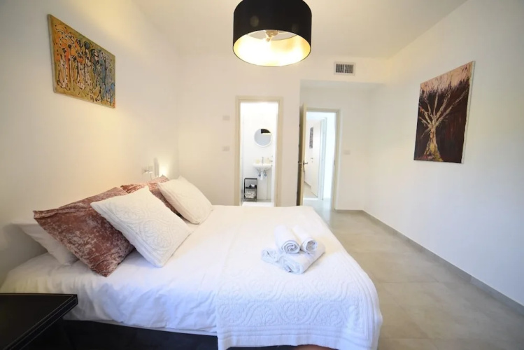 Nino Panoramic