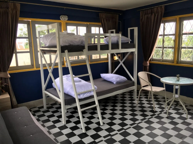 Core Khiri Hostel