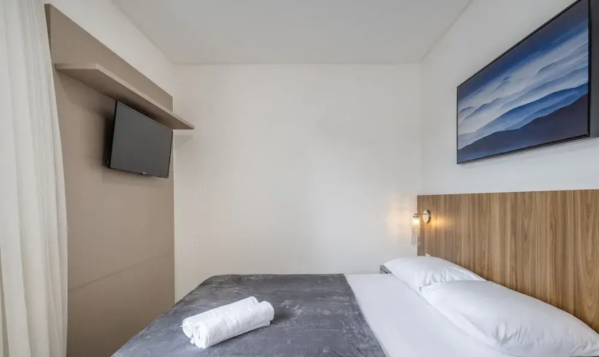 2BR apt w/ Bbq, 800m From Beach Cba0902