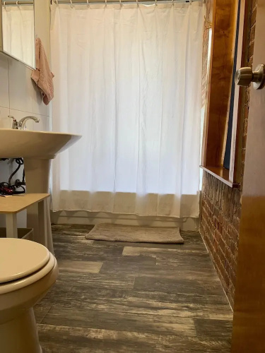 Manhattan Private Bedroom Hostel