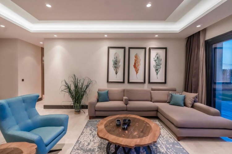 2 Bedrooms Villa