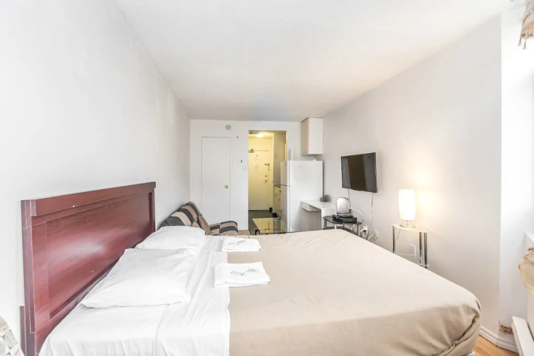 Budget Friendly Stay in Downtown