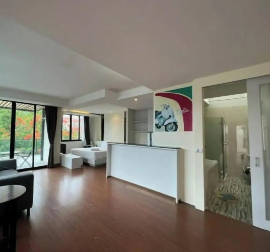 Suite with balcony