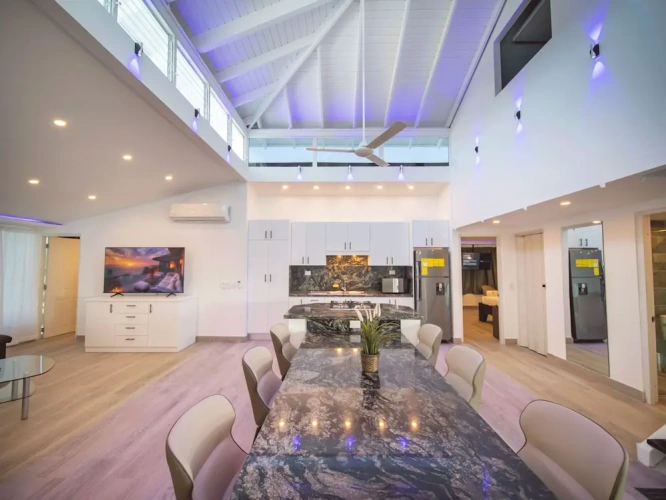3 Bedrooms Apartment with balcony and with city view