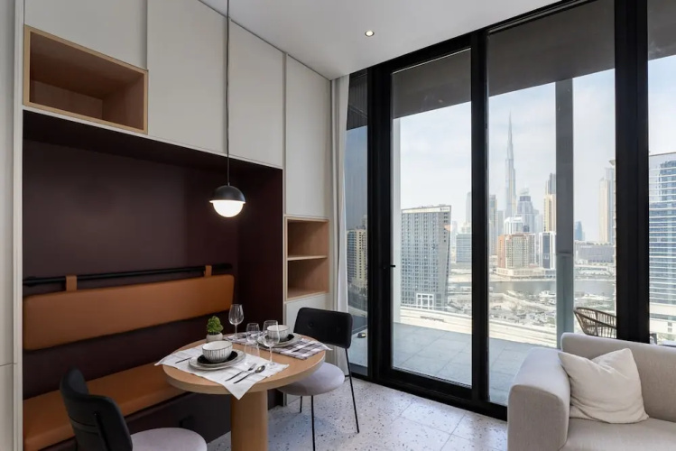 Upside Living - 1819 - BB
