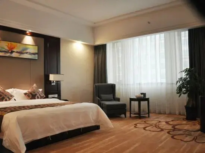 Justin Hotel