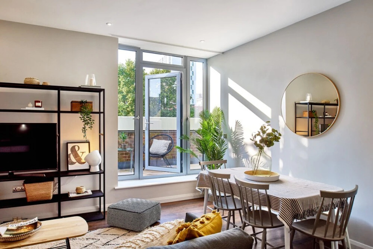 Designer City Centre Apartment