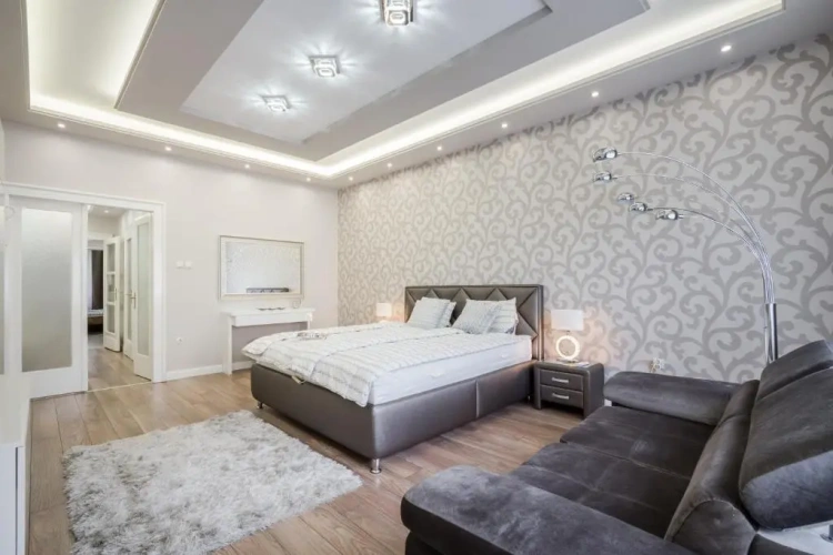3 Bedrooms Apartment