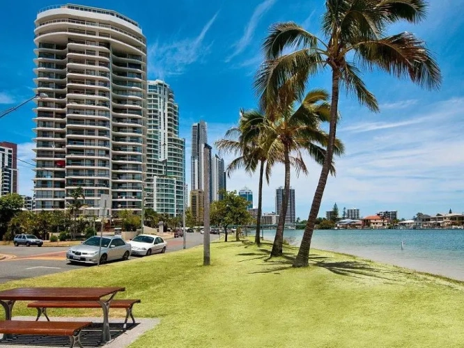 2 Bedrooms Superior Quadruple Apartment with partial ocean view