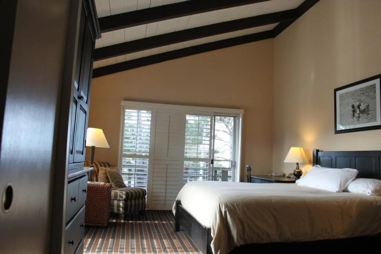 Olympia Lodge