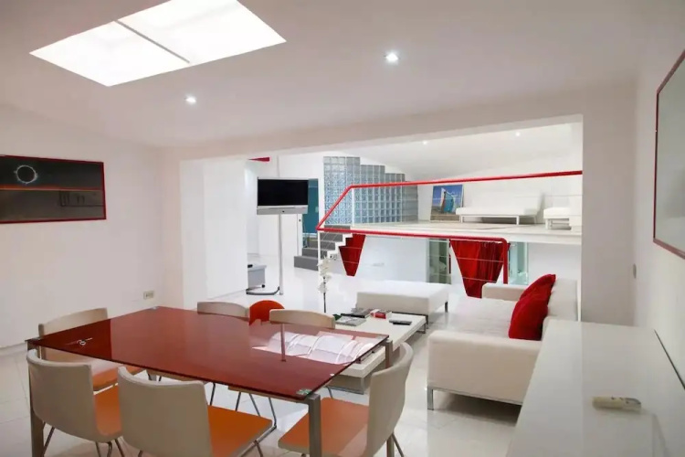 Vatican International New Loft