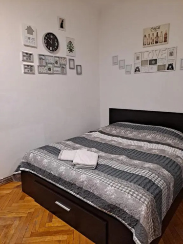 Apartment Pops 2