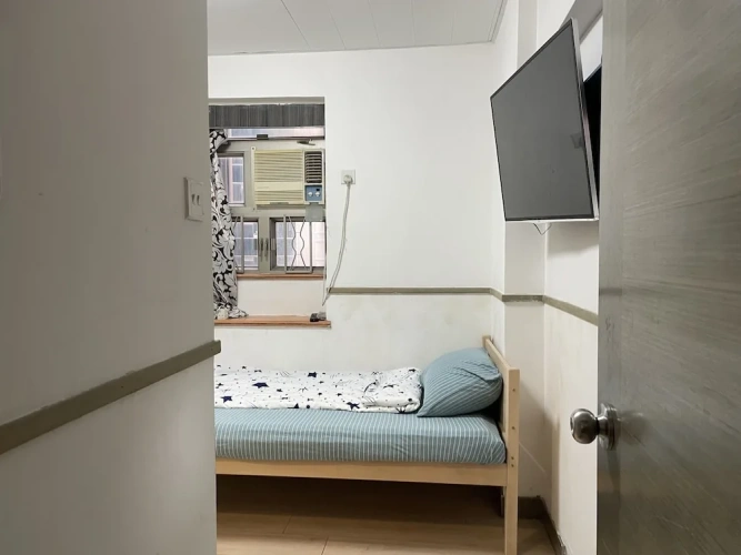Economy Triple room