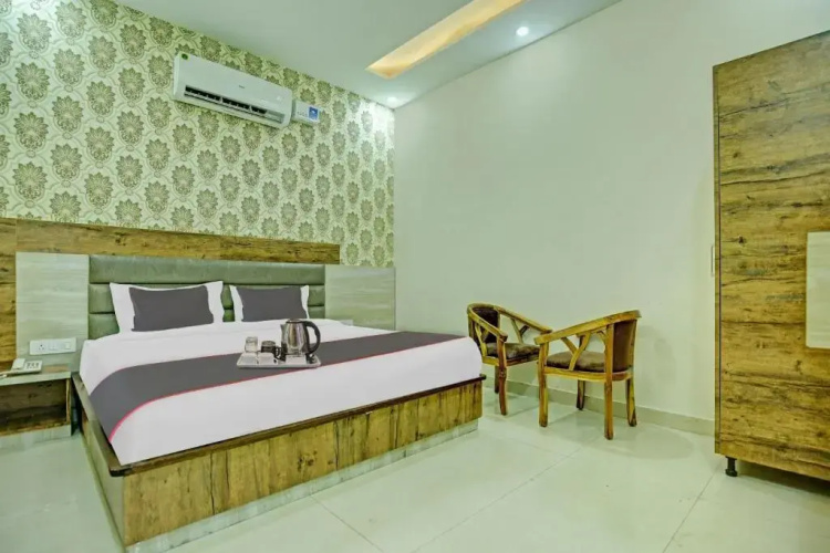 Collection O 92510 Rd Hotel