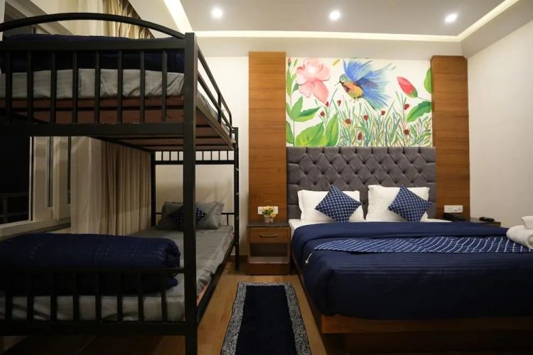 Deluxe Quadruple room
