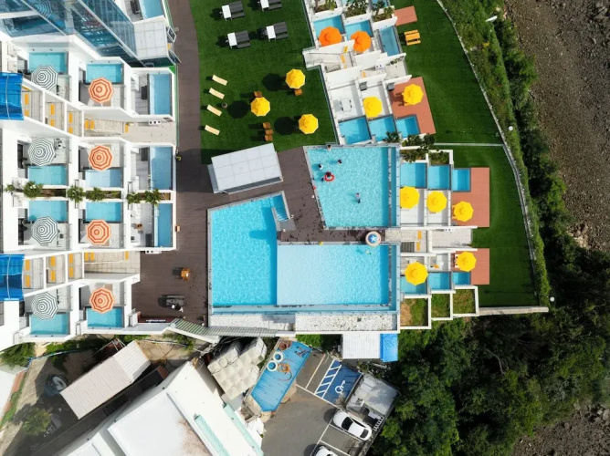 Hemirion Pool Villa&Resort