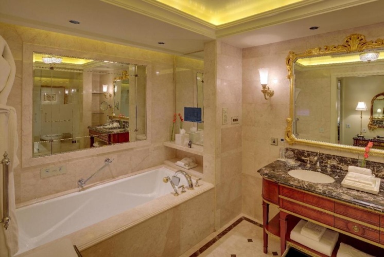 The Leela Palace New Delhi photo 11