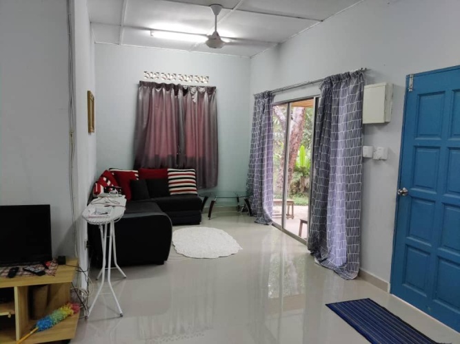 3 Bedrooms Cottage