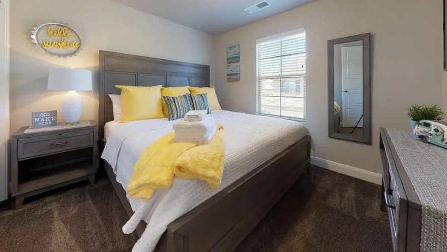 Coastal 3 Bedroom Apts by Redawning