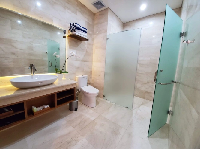 1 Bedroom Luxury Double room with pool view