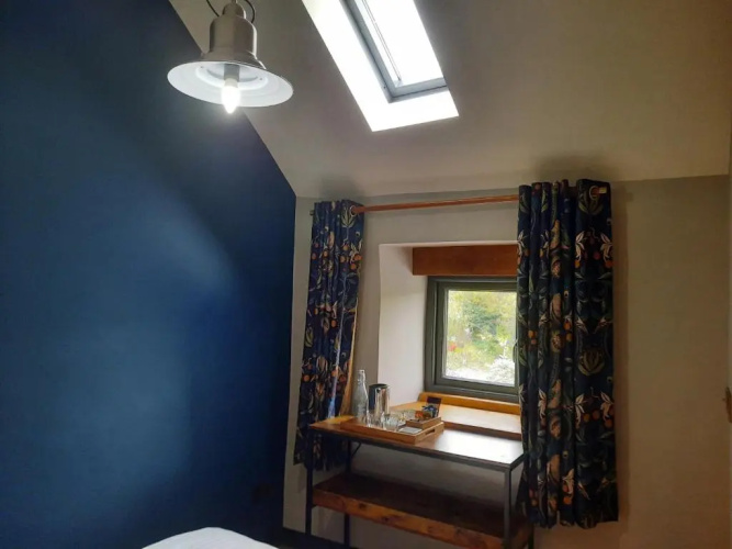 Longstone Bed and Breakfast
