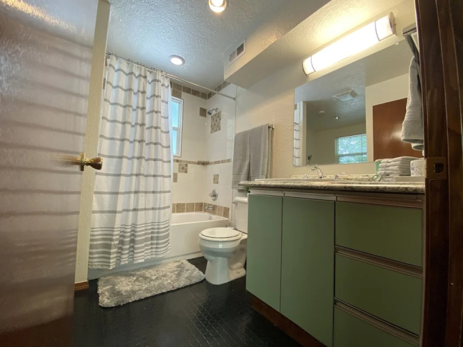 Eviestays Studio Close to OU, Downtown
