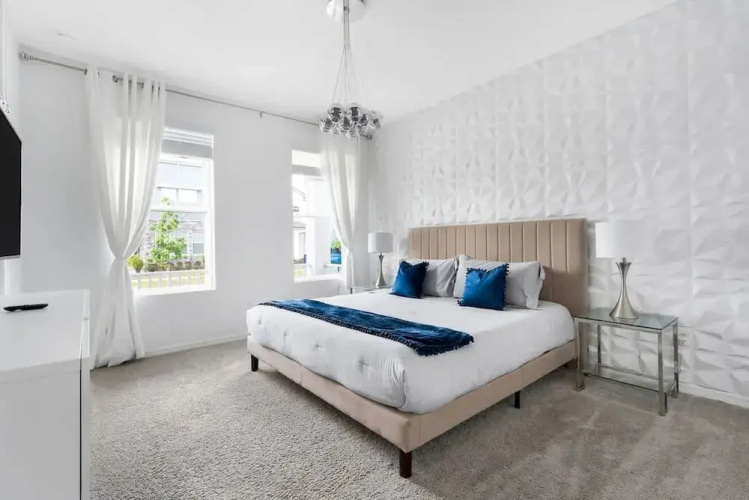 Avatar Theme 7 BR Luxury Decor at Solara