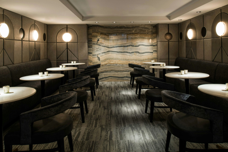 LondonHouse Chicago, Curio Collection by Hilton photo 29