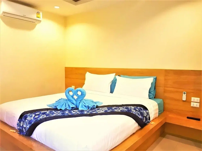 2 Bedrooms Apartment