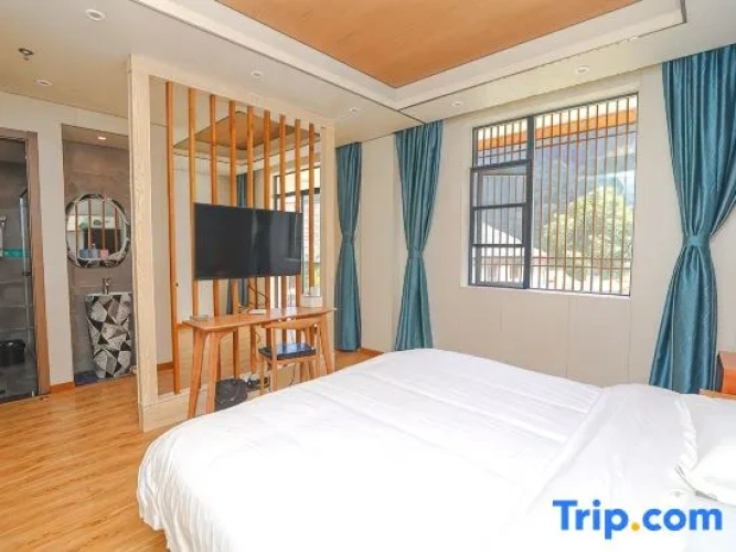 Standard Double room with balcony and with garden view