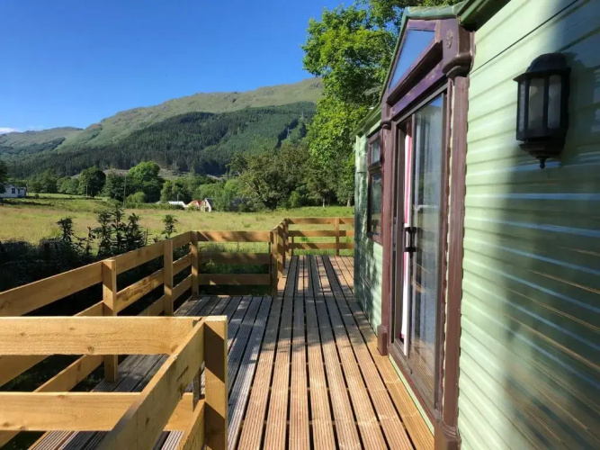 60 Glenfinart Caravan Park
