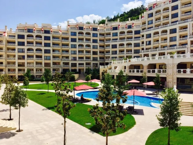 2 Bedrooms Apartment with balcony