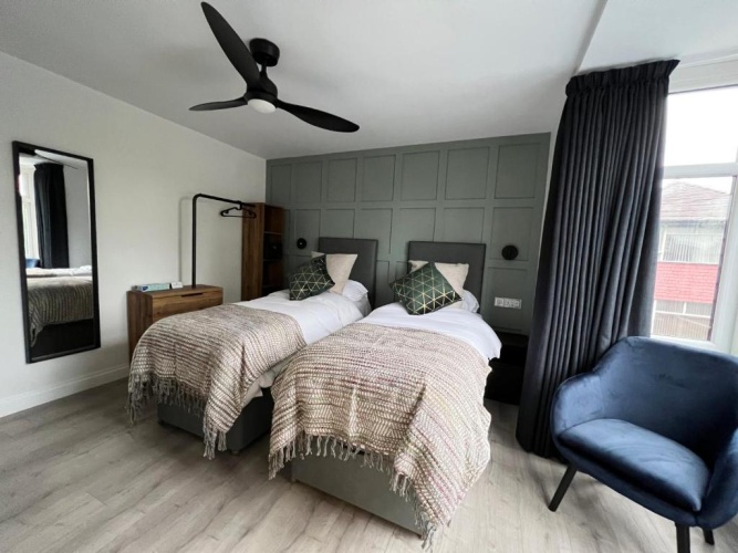 Deluxe Twin room