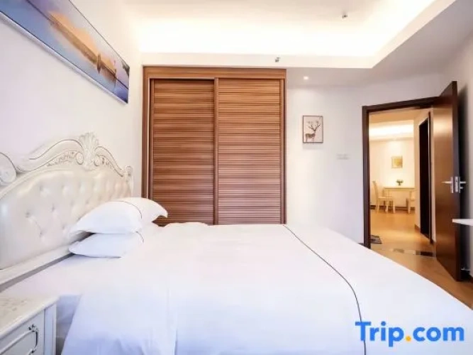2 Bedrooms Suite with balcony and with sea view