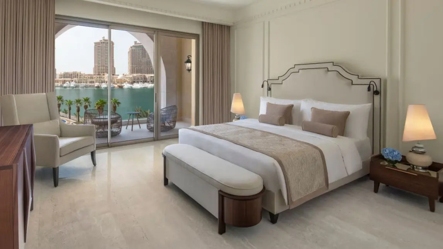 1 Bedroom Double Suite with balcony and with harbour view