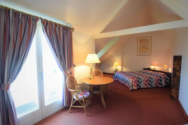 Standard Triple room with balcony and with view
