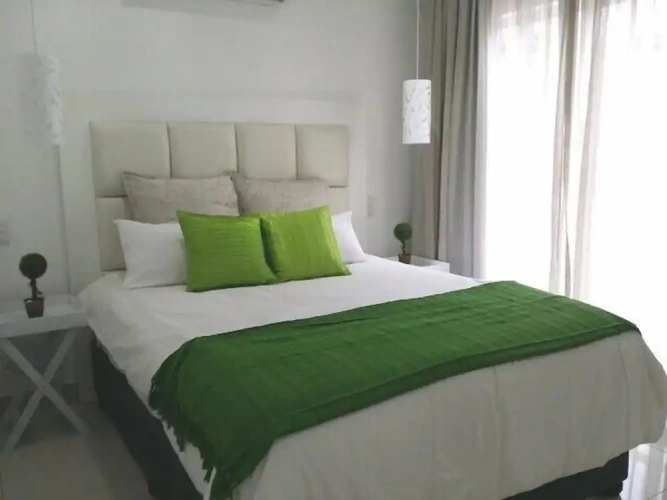 1 Bedroom Deluxe room with balcony