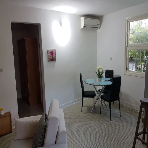 2 Bedrooms Classic Apartment
