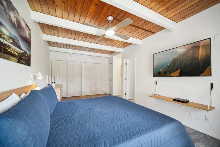 Pali Ke Kua #237 2 Bedroom Condo by RedAwning