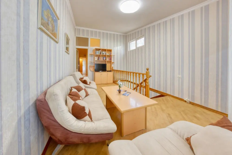 Vincent Hostel by Hotelier