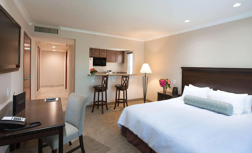 Coast Burbank Hotel
