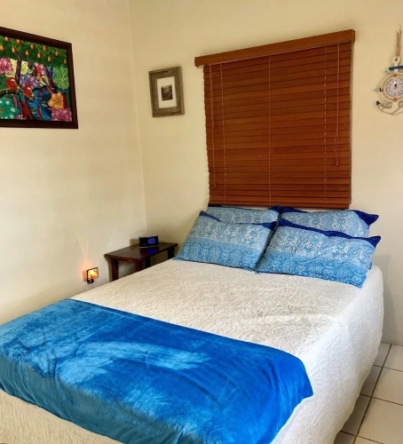 4 Bedrooms Cottage