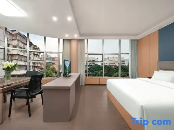 Deluxe Suite