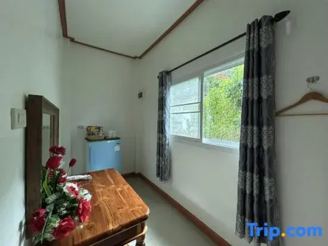 Suksaby khaoyai