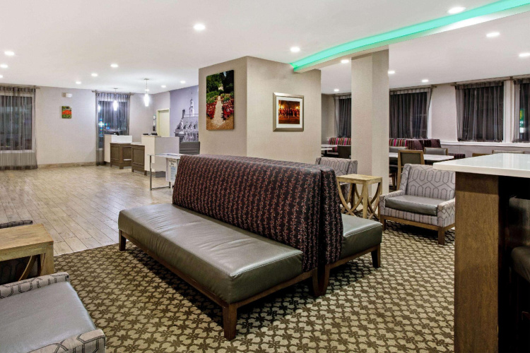 La Quinta Inn & Suites by Wyndham Williamsburg Historic Area