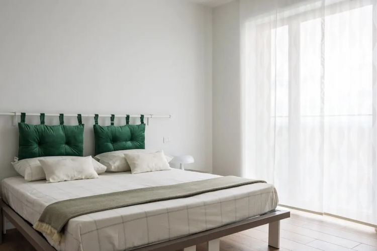 JOIVY Uptown Apartments