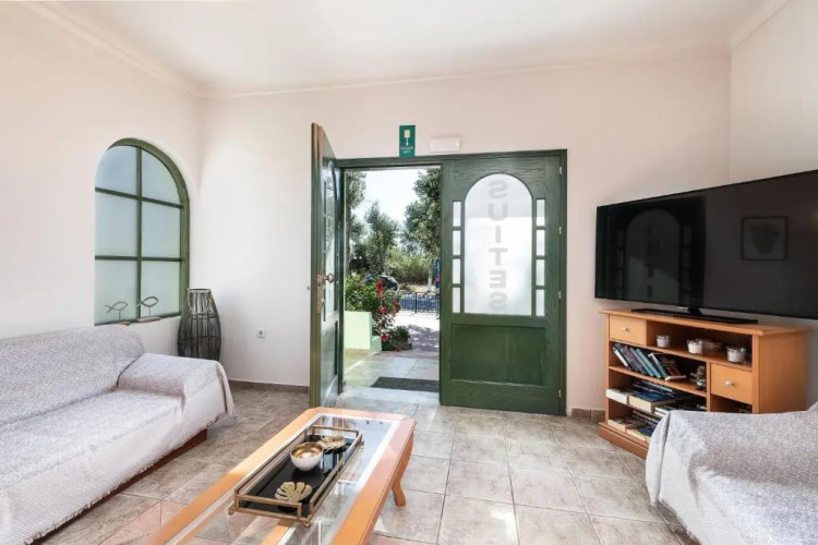 Akti Suites